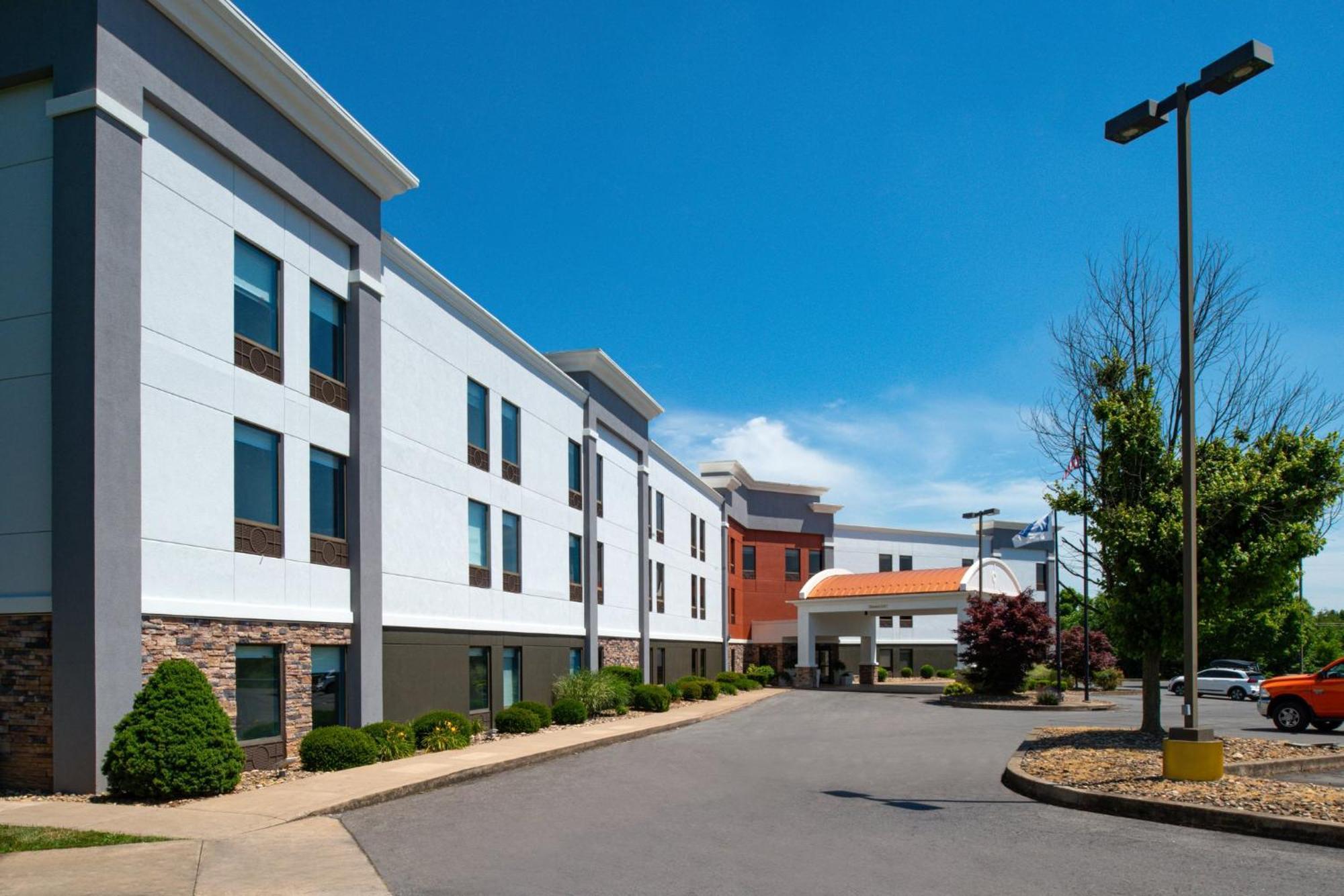 Holiday Inn Express Lewisburg - New Columbia By Ihg Экстерьер фото