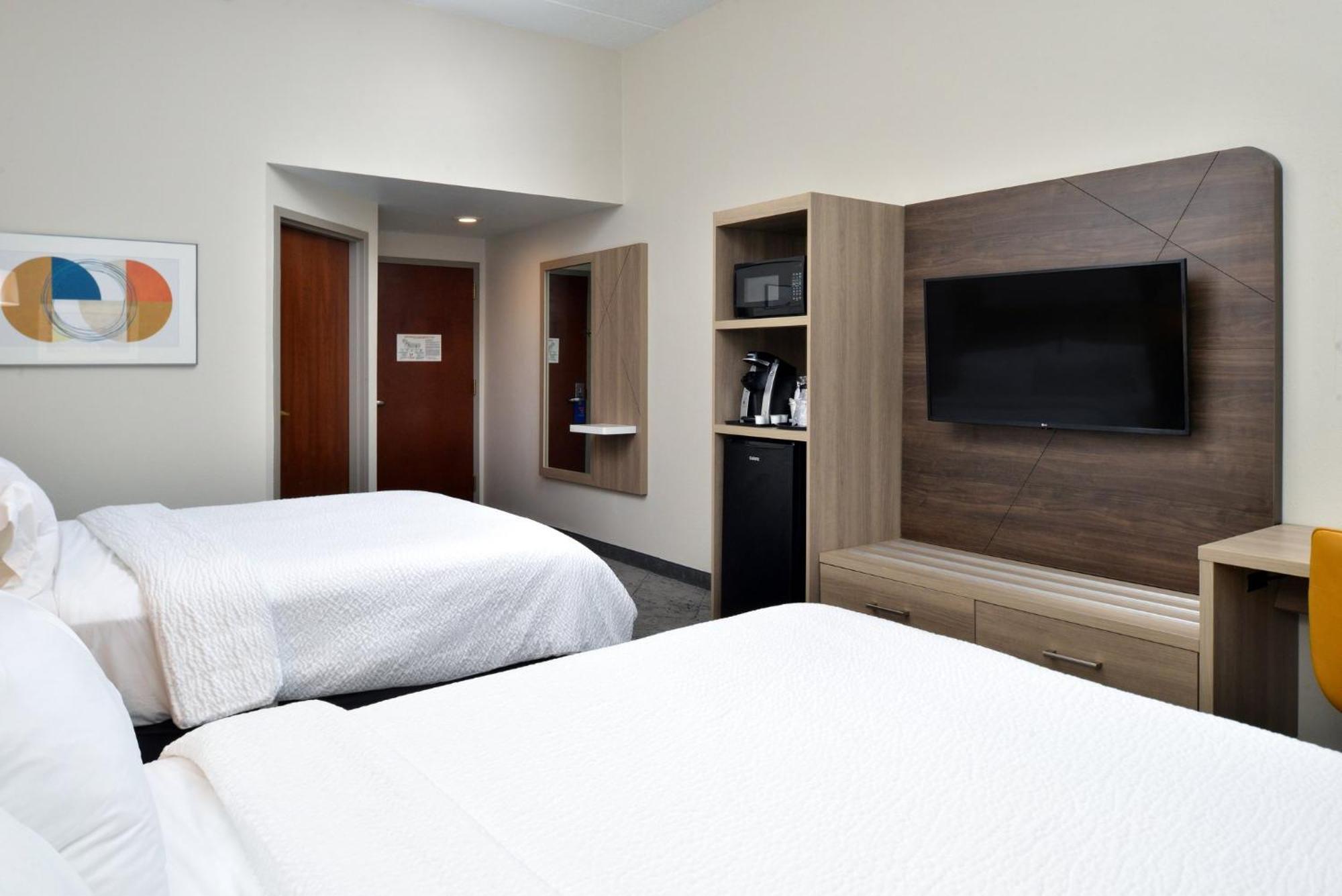 Holiday Inn Express Lewisburg - New Columbia By Ihg Экстерьер фото