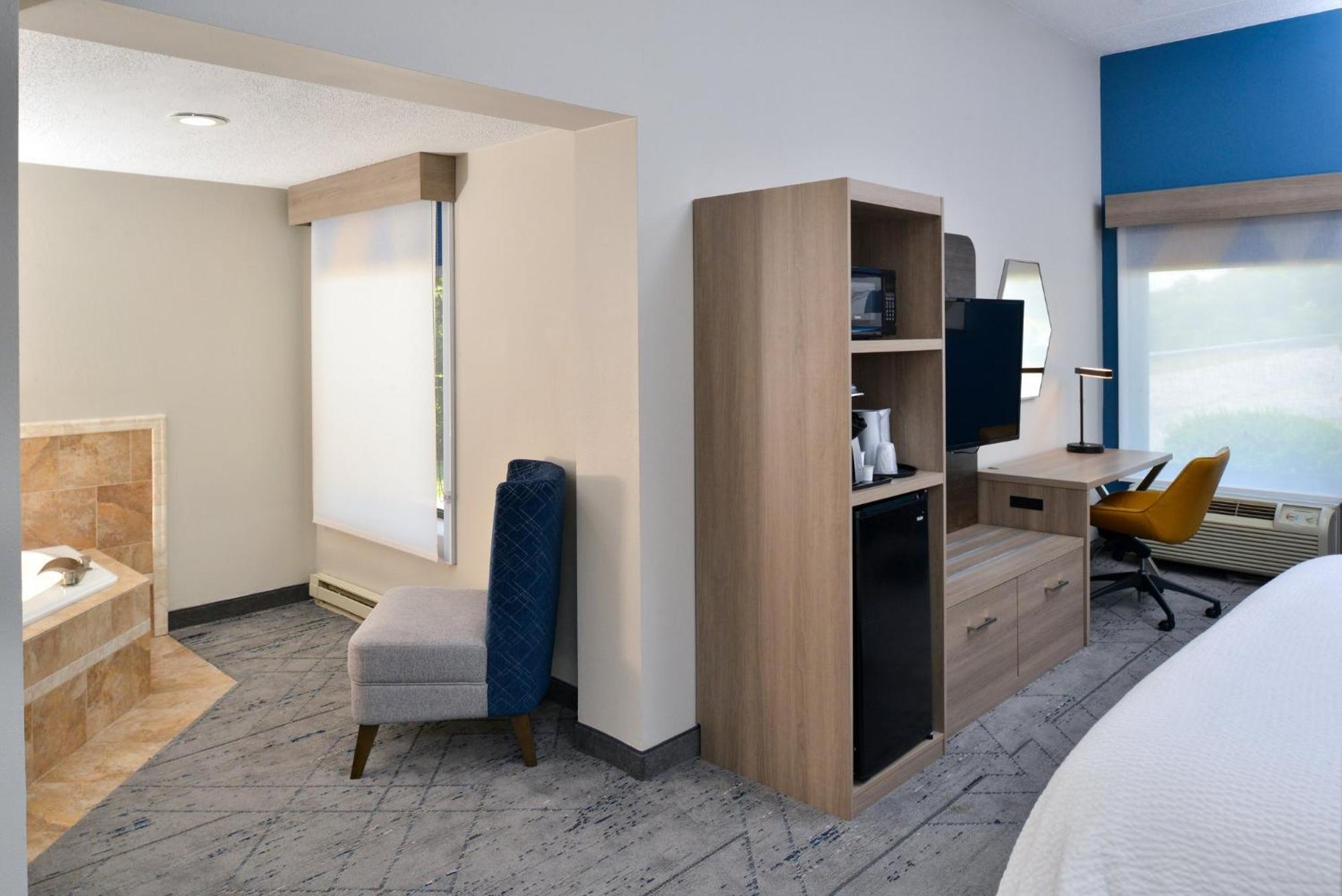 Holiday Inn Express Lewisburg - New Columbia By Ihg Экстерьер фото